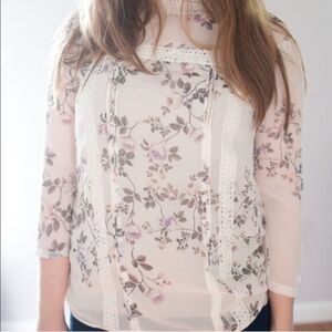 Lauren Conrad Runway Cream Floral Blouse Top Woman's Small S High Neck Feminine